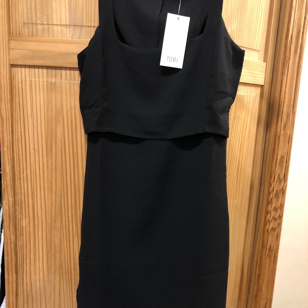 Black fitting dress